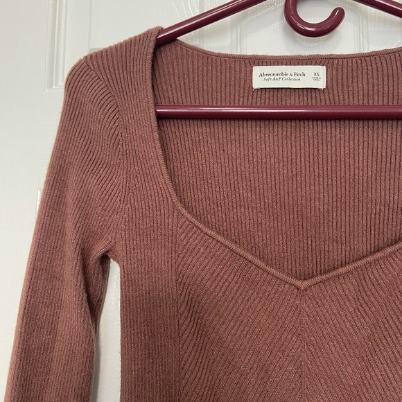 Abercrombie and Fitch Cozy A&F Collection Ribbed Knit - Picture 2 of 9